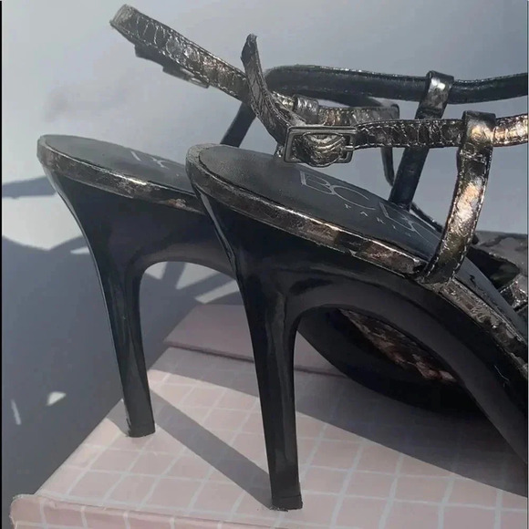BCBG Silver Metallic Sandals - Picture 5 of 8